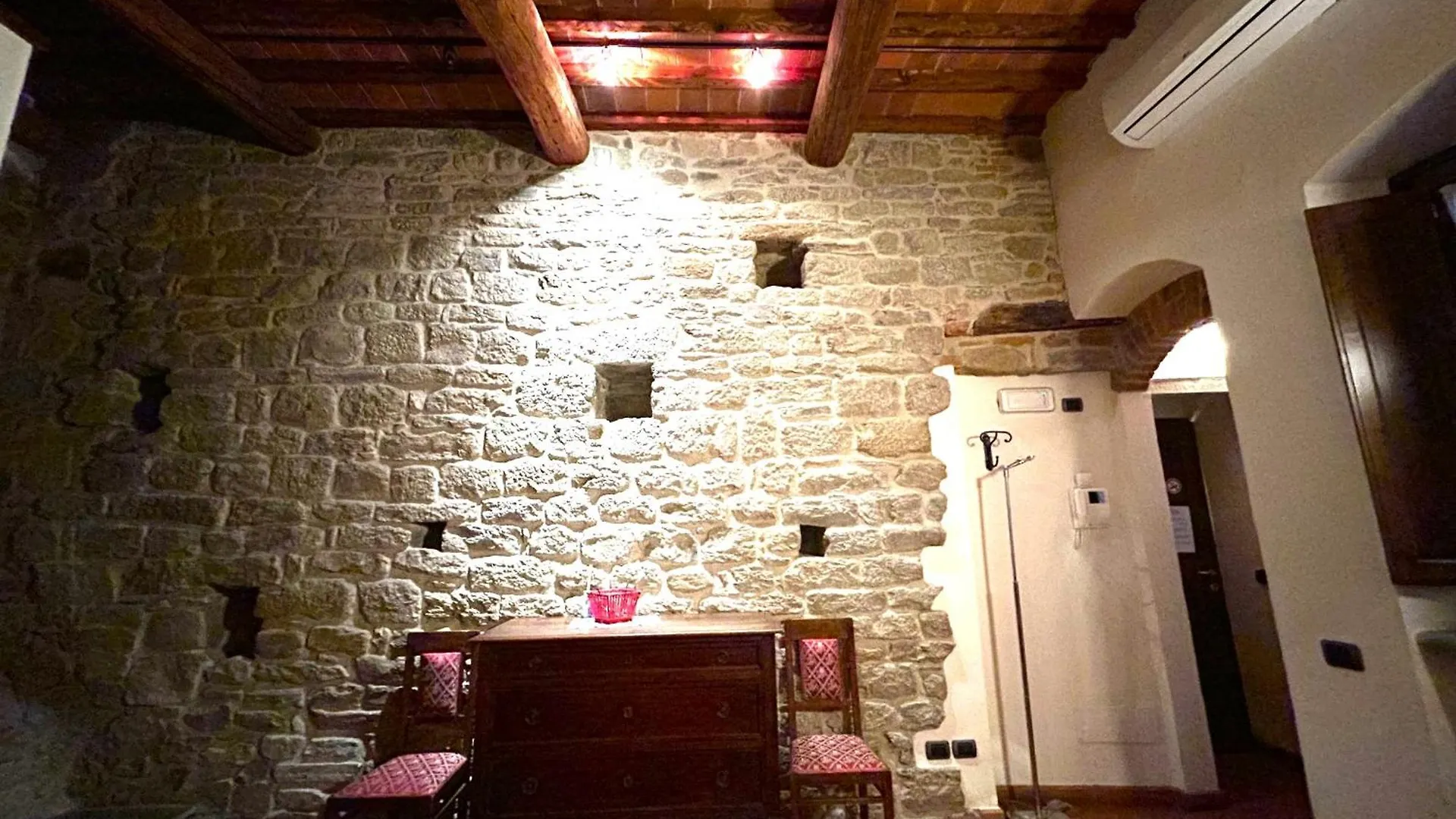 La Corte Del Re Suite & Rooms Arezzo 2*,