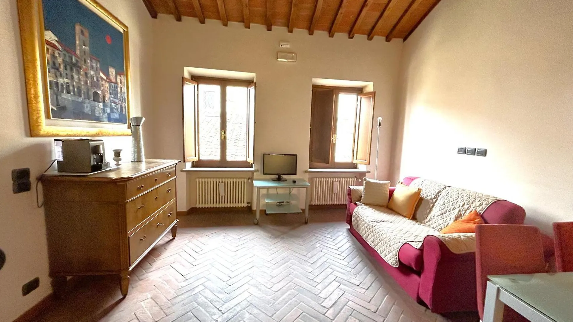 La Corte Del Re Suite & Rooms Arezzo 2*,
