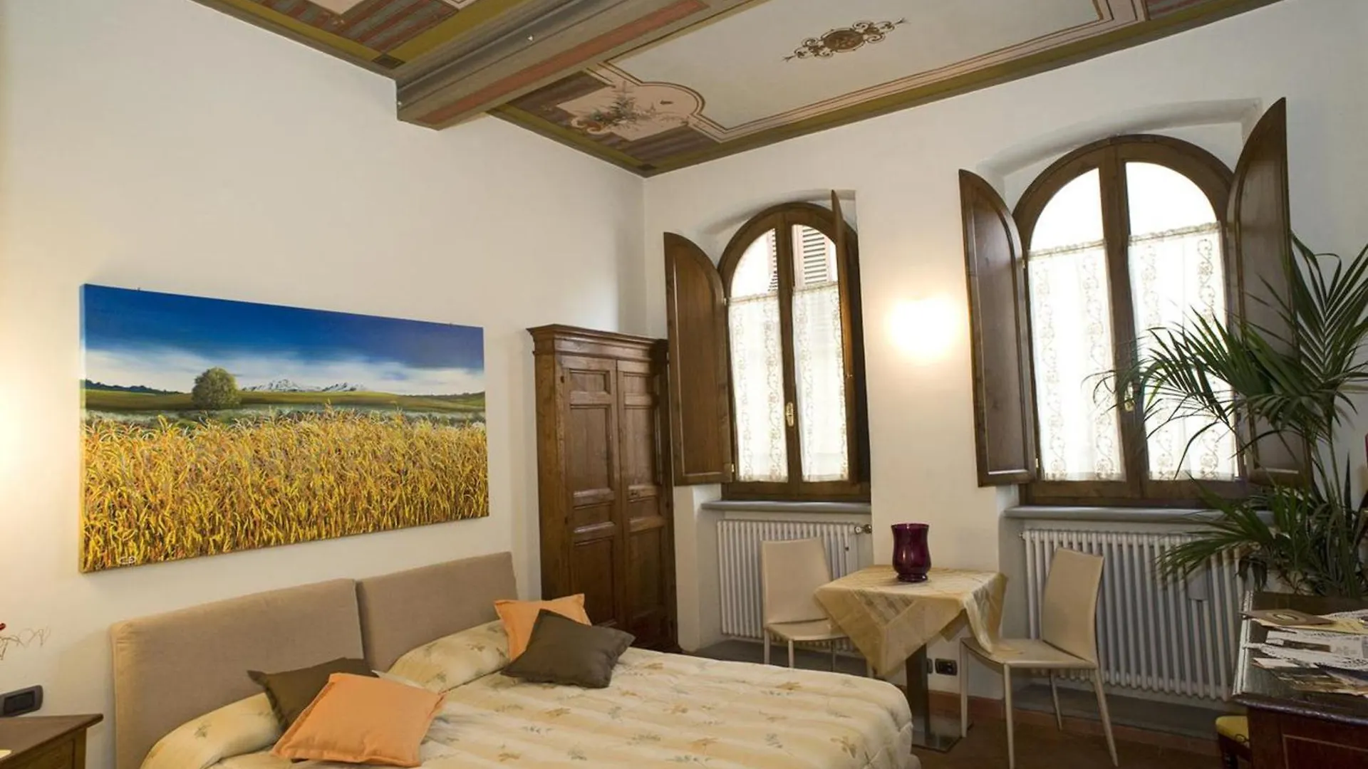 La Corte Del Re Suite & Rooms Arezzo 2*,