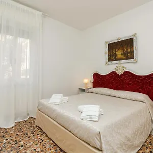 San Samuele Apartment Venice