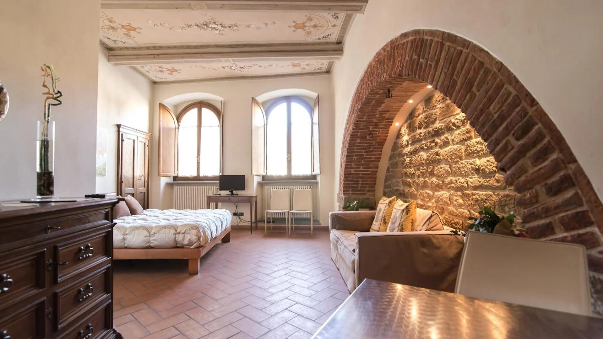 Πανσιόν La Corte Del Re Suite & Rooms Αρέτσο